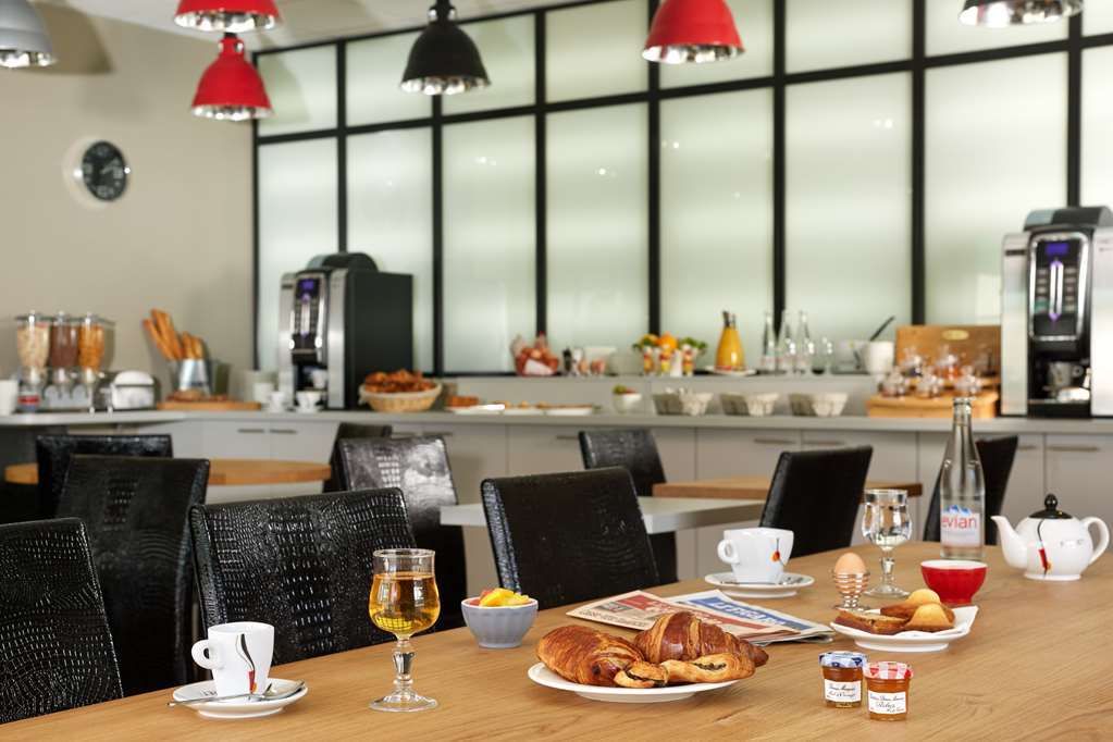 Kyriad Lyon Est Stadium Eurexpo Meyzieu Restaurante foto